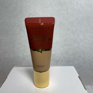 Wander Nude Illusions Liquid Foundation Light Medium